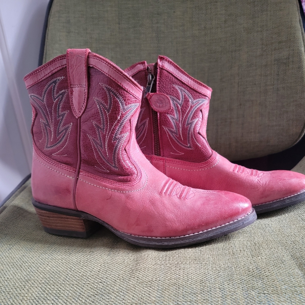 Ariat cowboy  boots